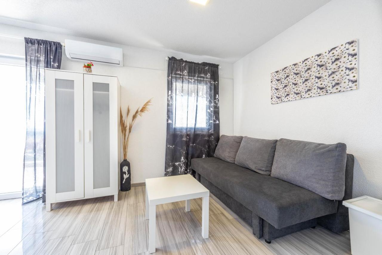 Villa Apartments Anifil نوفاليا المظهر الخارجي الصورة